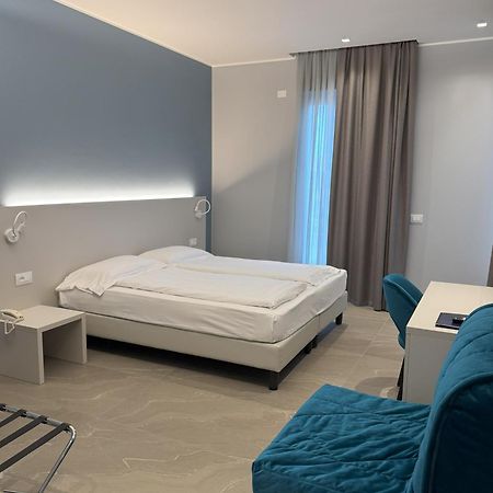 Hotel Paradiso Бардолино Экстерьер фото