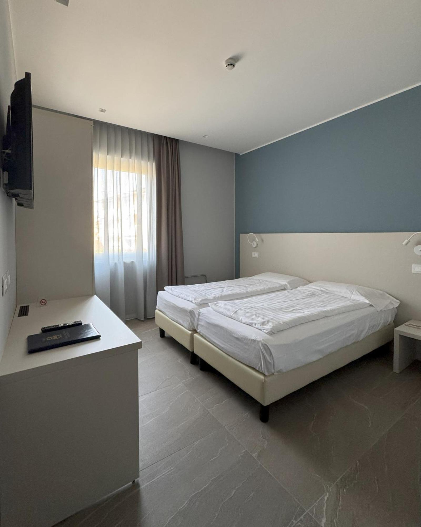 Hotel Paradiso Бардолино Экстерьер фото